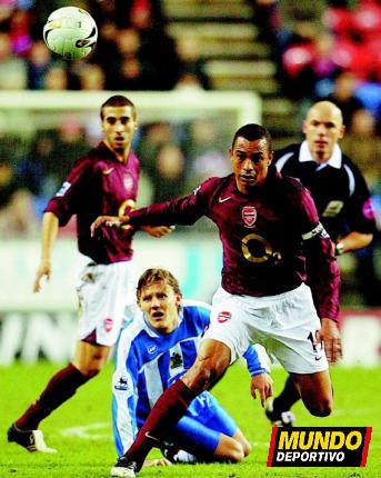 Gilberto Captain Against Dortmund
