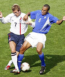 Gilberto Silva vs Beckham