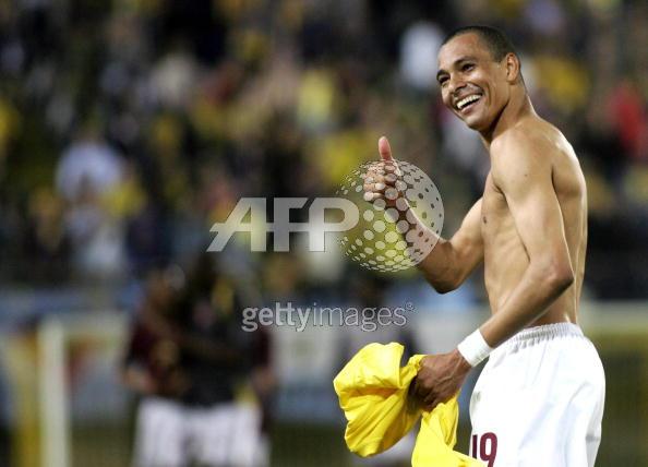 Gilberto Celebrates Against Villarreal