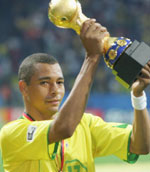 Gilberto Silva Lifts The World Cup