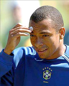 Gilberto Silva Head Rub